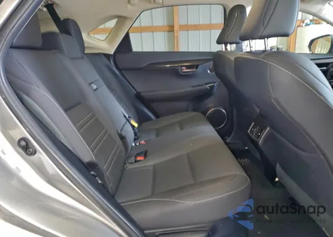 2021 Lexus Nx 300 Base z USA, uszkodzony, nr VIN JTJDARDZ4M2260453